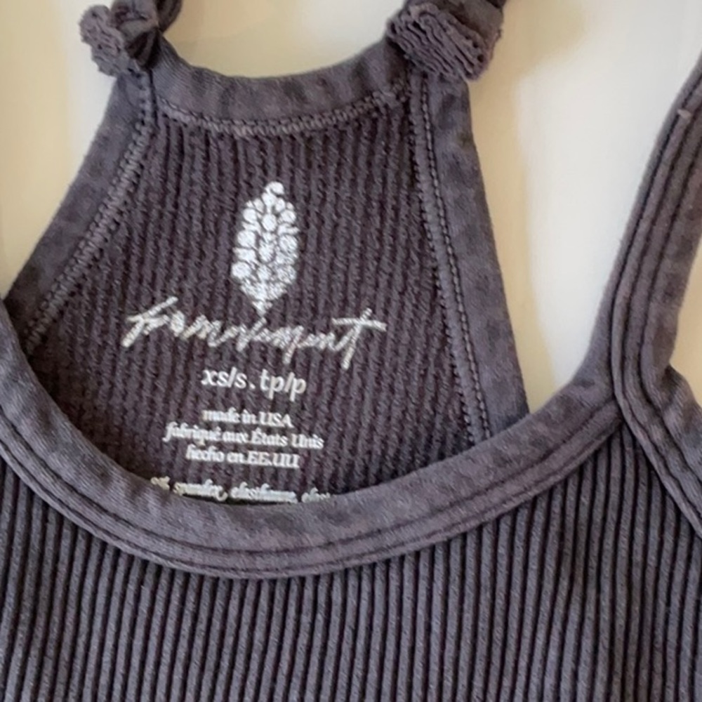 NWOT FREE PEOPLE HAPPINESS RUNS CROP - Picture 5 of 6